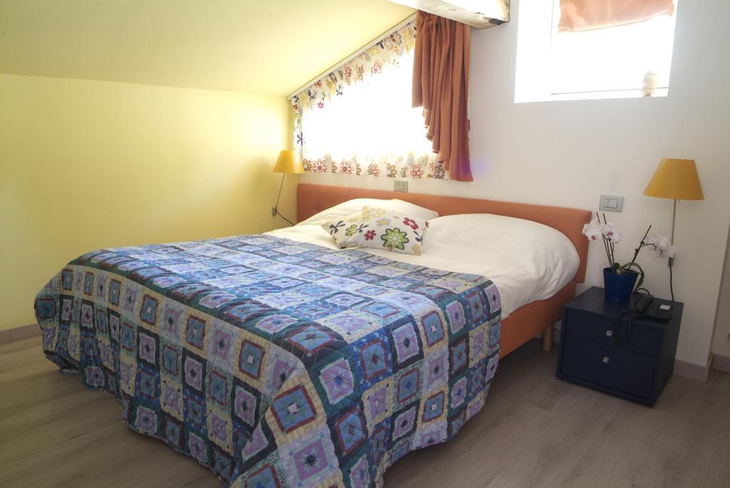 Chambres D'Hotes Nuits De Reve Roisan Exterior foto